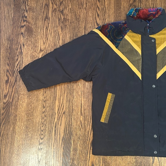 Vintage 80s Down Filled Vibrant Ski Jacket - Picture 4 of 9